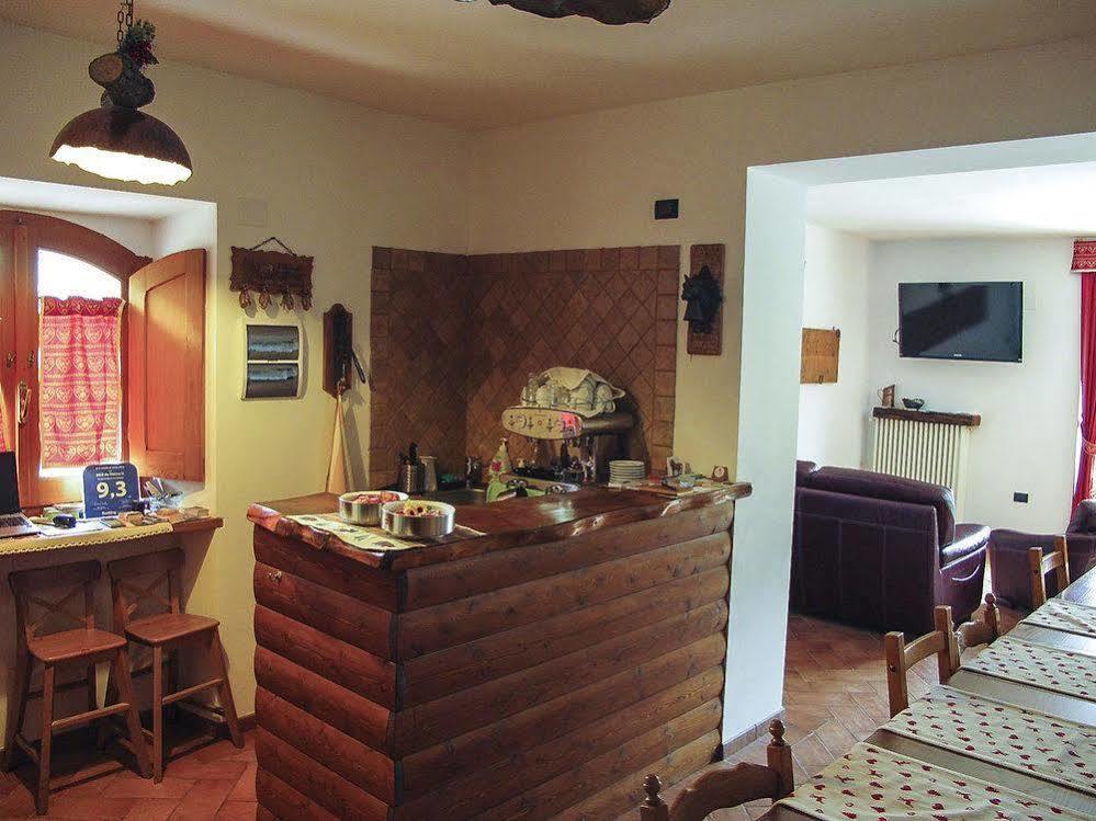 Da Nonna Li Rooms And Breakfast Villetta Barrea Exterior photo